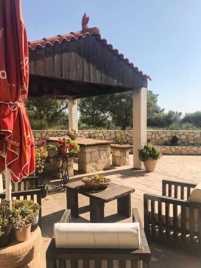 Villeta Nikol Lixouri Dış mekan fotoğraf