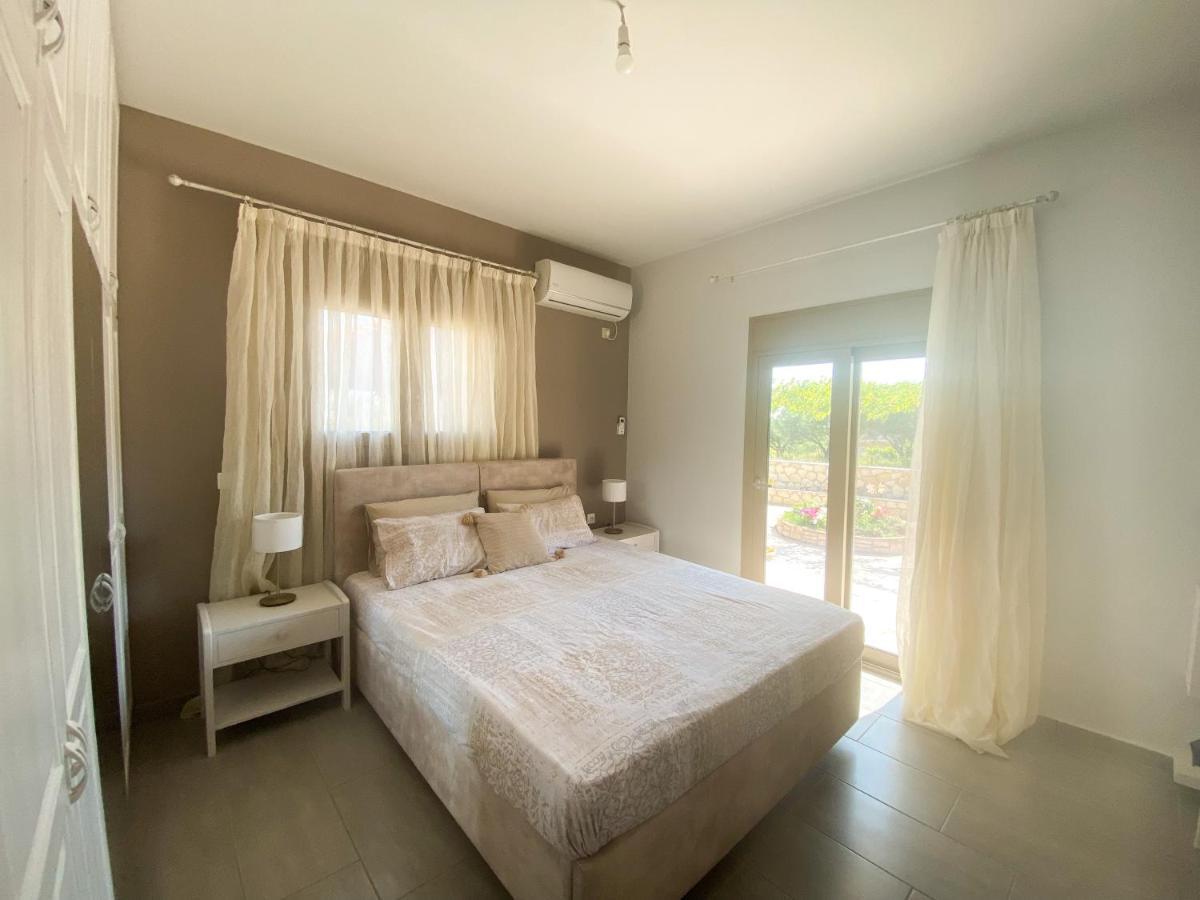 Villeta Nikol Lixouri Dış mekan fotoğraf